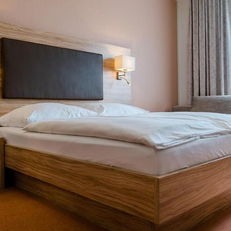 Hotel Falkenhagen Pritzwalk Extérieur photo